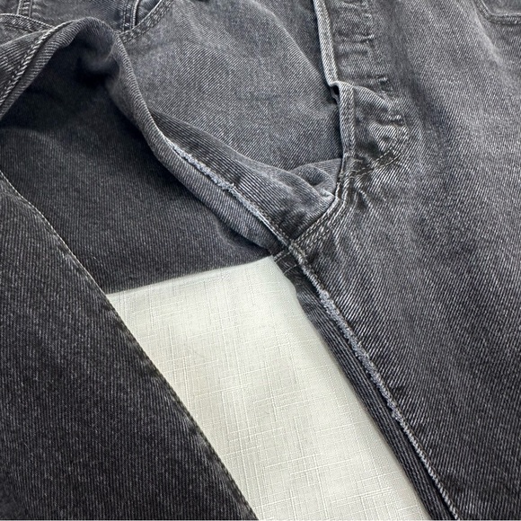Levi’s Men’s size 35 x 33 Washed Black 501 Original Straight Fit Jeans - Picture 10 of 14